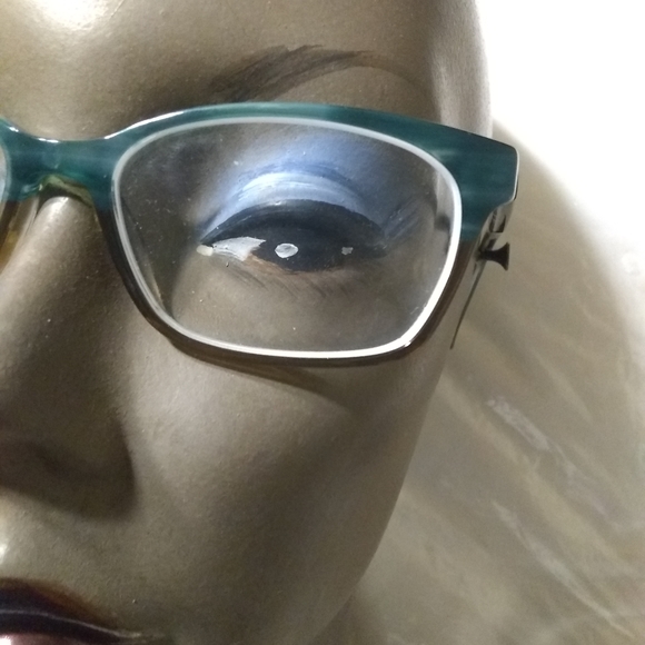 Vera Bradley eyeglasses - Picture 5 of 16